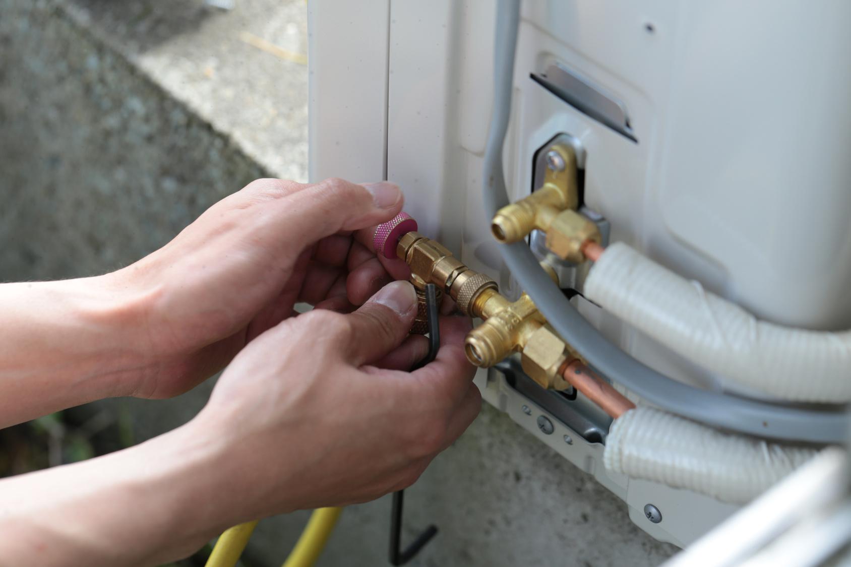 changement d'une pompe à chaleur aérothermique prix Versailles